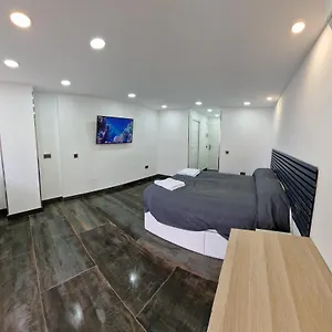 Apartamento Estudio En 1 Linea Playa, Torremolinos